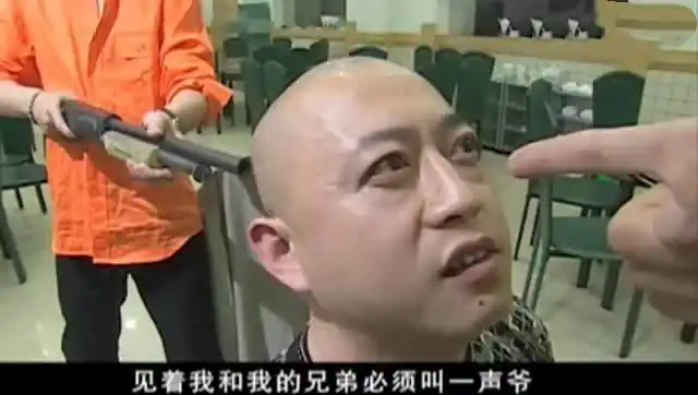 征服里被刘华强欺负的封彪今年都50岁了却风采依旧