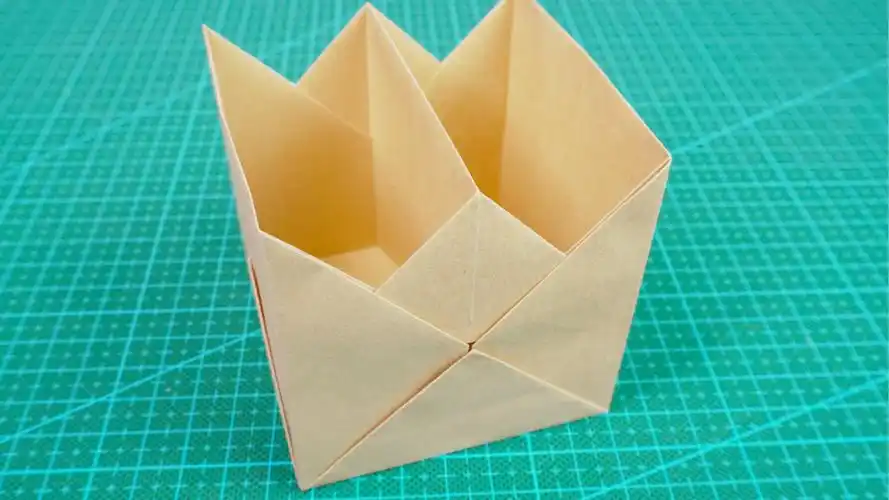 折纸风格的双格收纳盒,简洁又好看,当成笔筒刚刚好