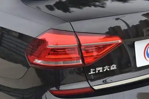 大众帕萨特换后尾灯需要多少钱?