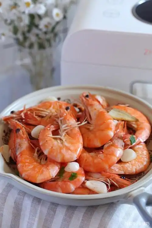下面就把这道清蒸大虾的做法分享给大家吃.