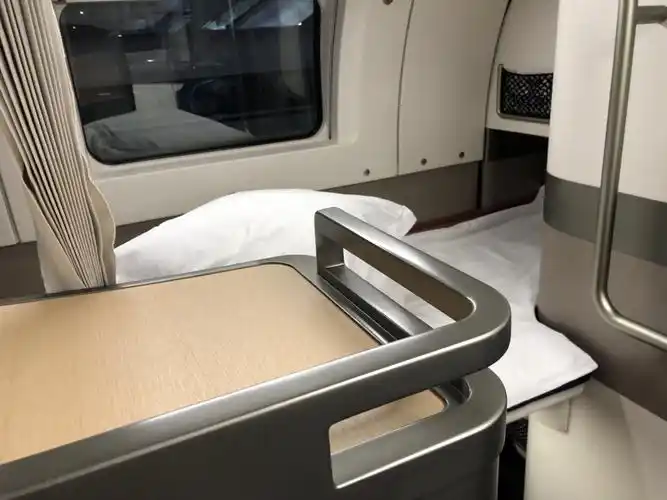 第一次睡动车的软卧