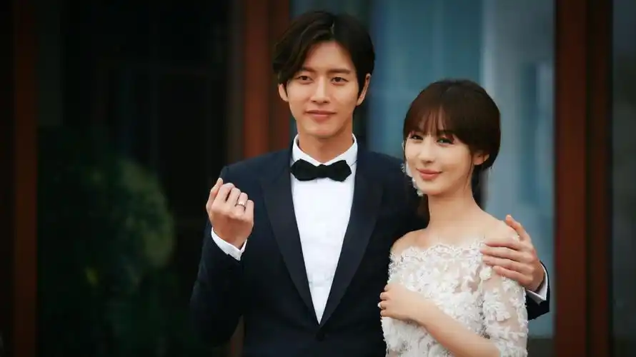 远得要命的爱情  朴海镇李菲儿相约祭奠若男秀恩爱