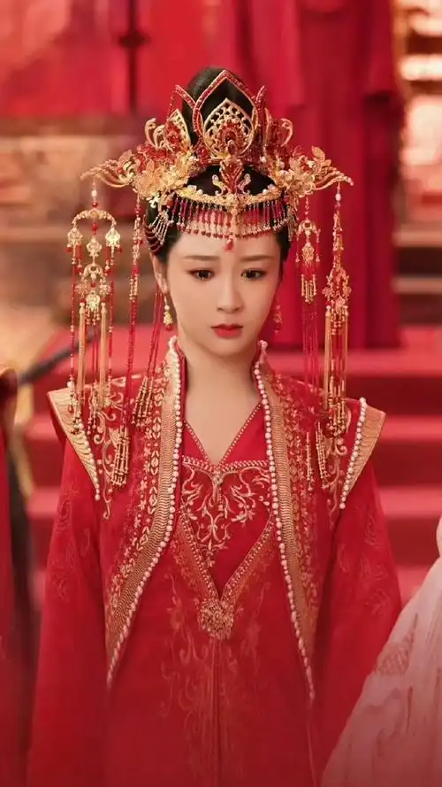 杨紫长相思大婚哭戏##大婚海报上小夭的眼神