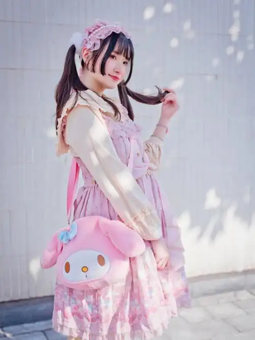 是美乐蒂小姐姐的返图