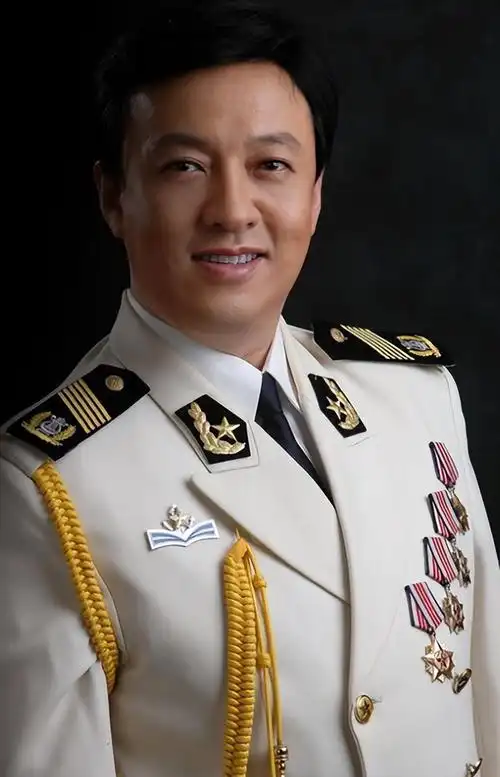 吕继宏还多次与张也搭档一起出席各种场合,一度让众人认为二人会因歌