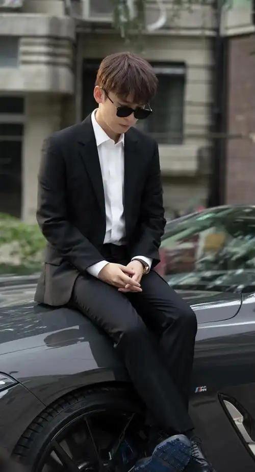 富二代中的实力派大江大河2演技亮眼现实家庭事业双丰收