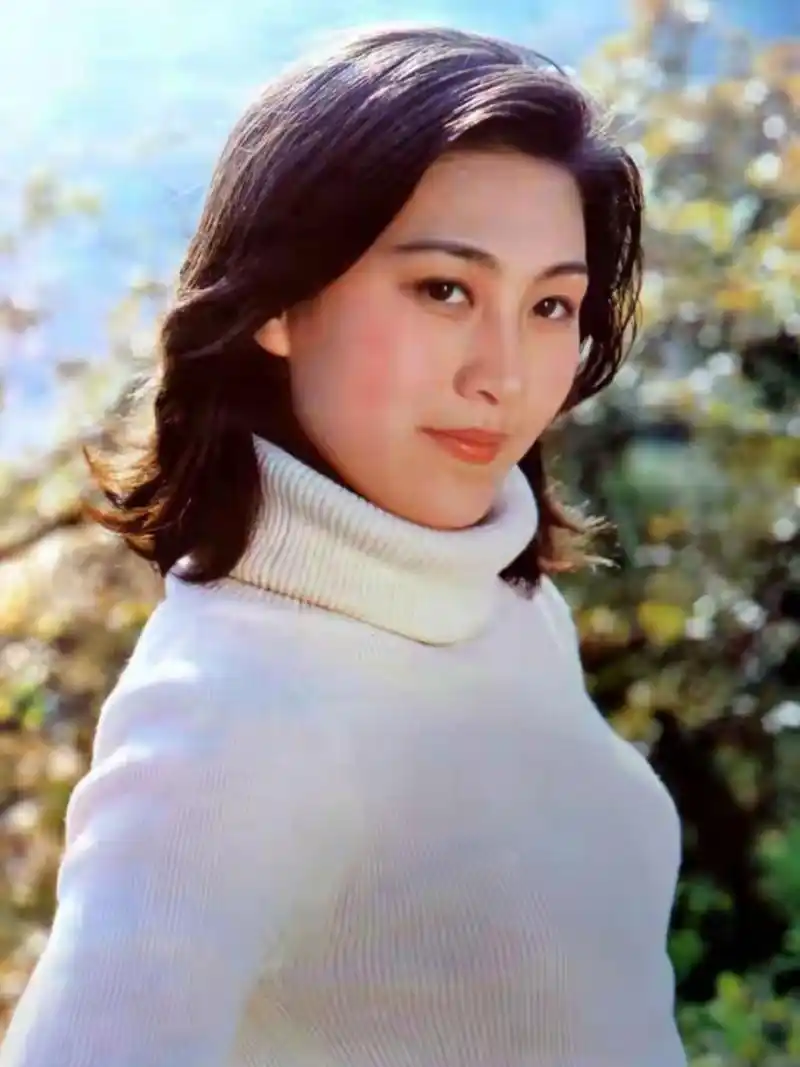 八十年代老电影之《亲缘》,刘冬恰到好处地把握好影片中的几场感情