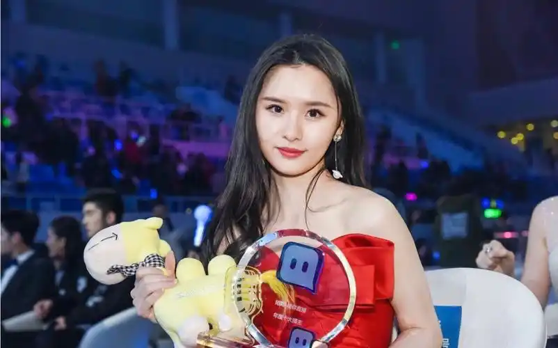 陌陌第一网红主播亮相豚首年度盛典!