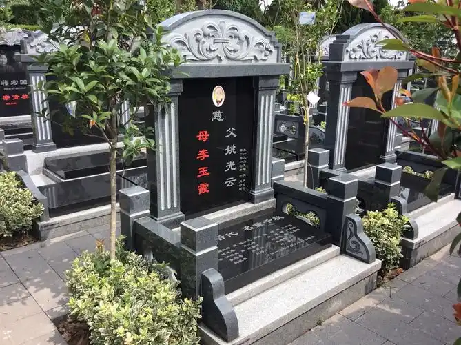 江西南昌墓碑文字雕刻有讲究刻字细节马虎不得