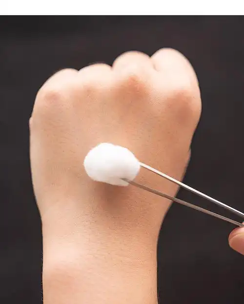 适用于脱脂棉球一次性蘸碘伏酒精化妆棉球消毒拔罐棉球10g棉球1包10g