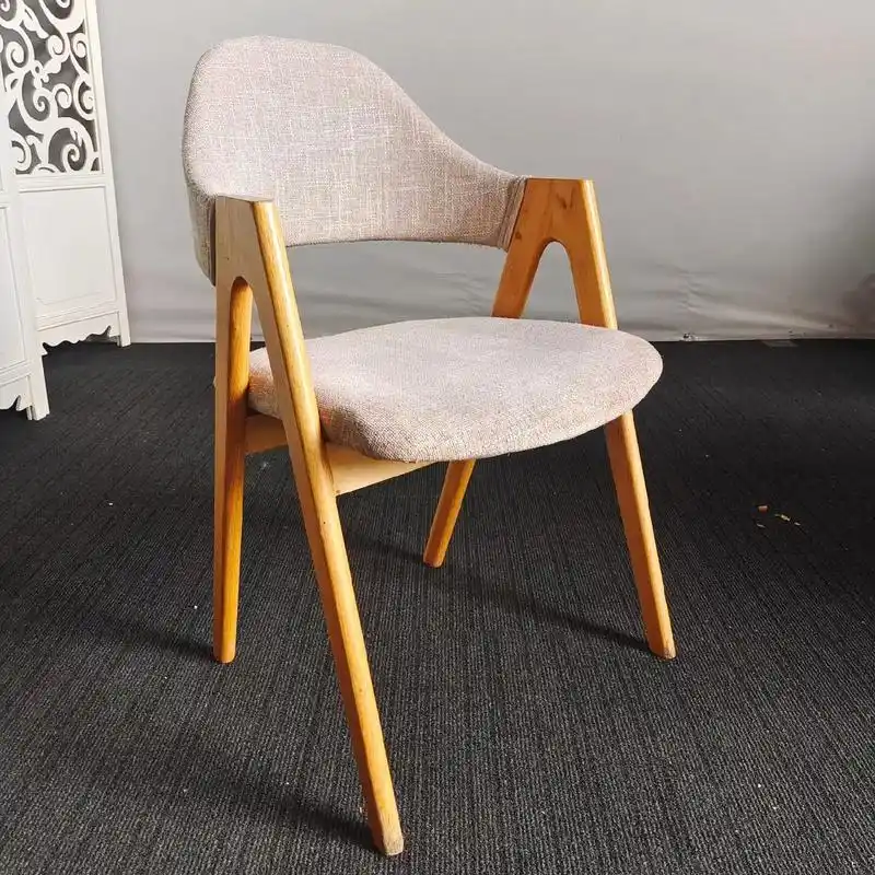 实木餐桌椅北欧洽谈桌椅子阳台扶手办公桌椅.