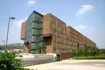 山东工艺美术学院