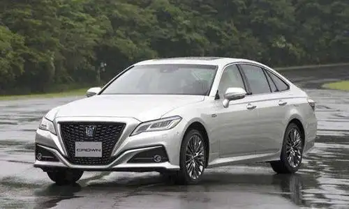 2021款皇冠终于来了!新车比奥迪a6还气派,仅售22万,还买啥大众