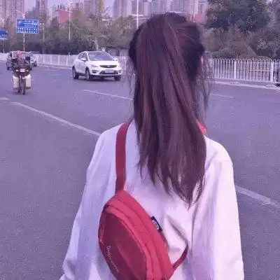女孩头像图片可爱背影 高清可爱萌的小仙女头像背影图片_女生头像_美