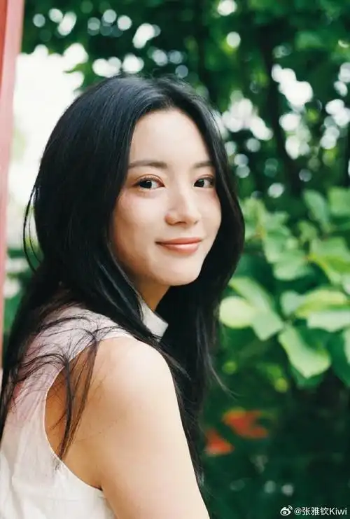 张雅钦写真气质好干净!