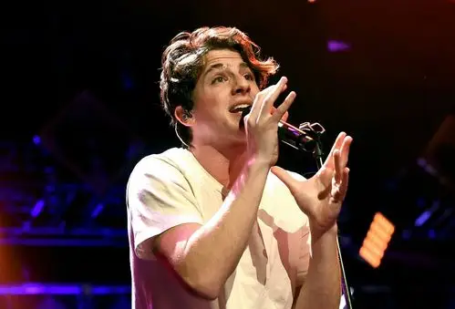 charlie puth 查理普斯 断眉
