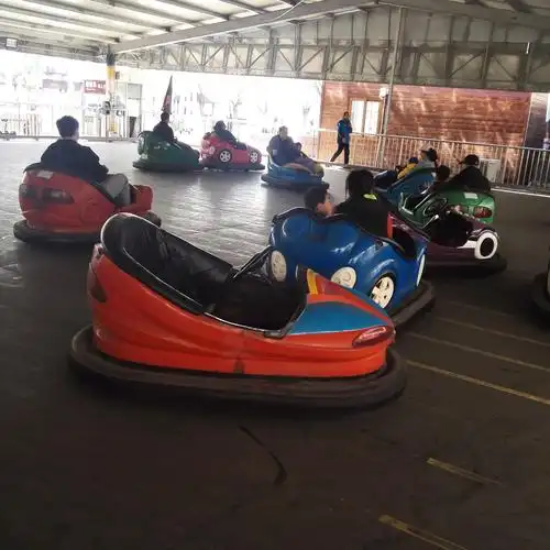 碰碰车碰碰车厂北京金典游乐设备豪华电瓶碰碰车厂家