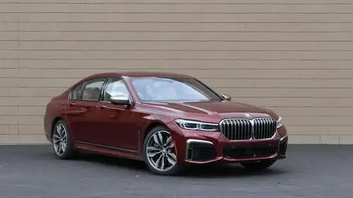 2020宝马m760i xdrive,运动豪华两不误