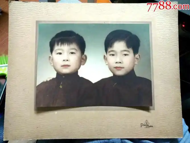 小兄弟俩合影照片尺寸15x10