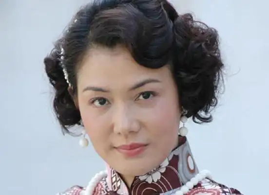 曾红极一时却只能租房为养活家人累死片场后被家属捐献遗体