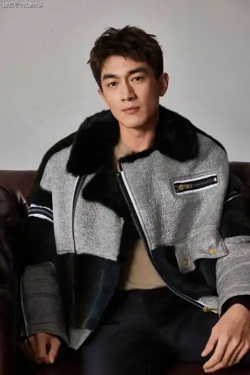 林更新 矜贵绅士写真