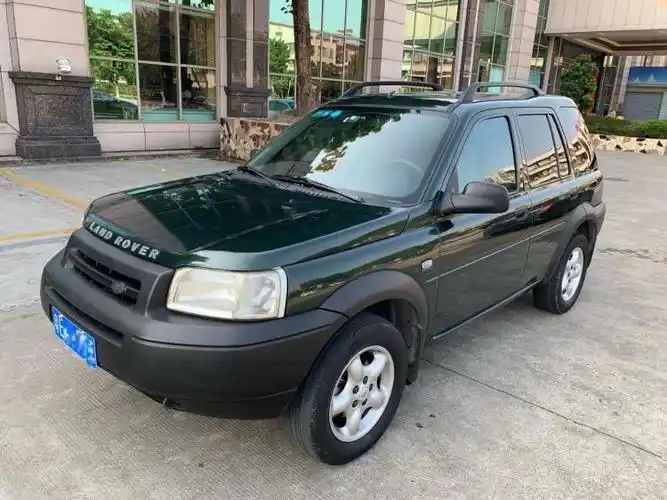 出售挂备胎的小路虎神行者1代自由人