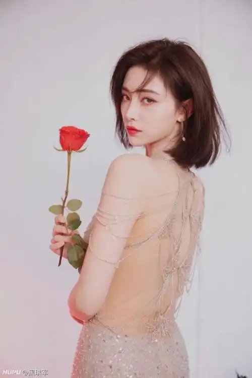 她cos的妲己我最喜欢,许佳琪真的越来越美艳了!