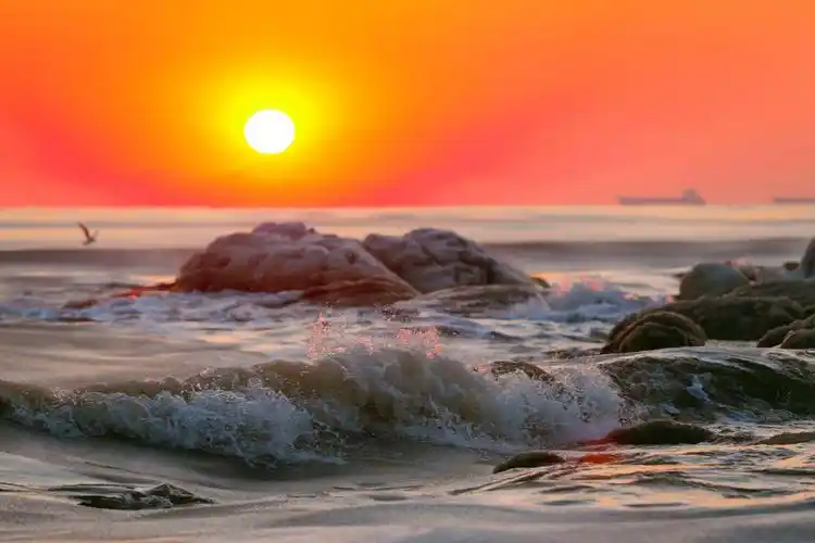 2019年北戴河海上日出(一)