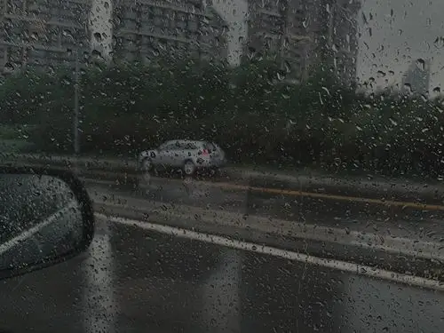 下雨天的一些照片黑色系