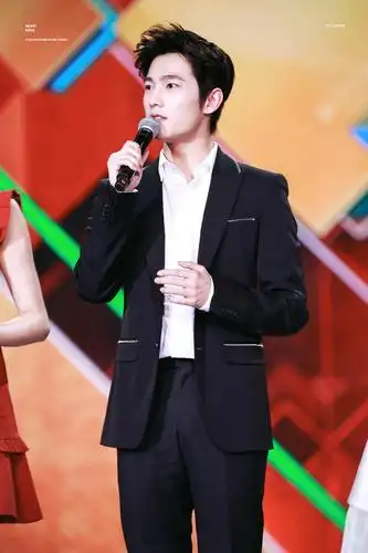 你就是五月最美的鲜花~期待今晚五四晚会节目播出@杨洋 67