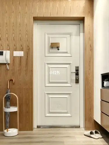 防盗门颜色太丑怎么办?动手改造吧!