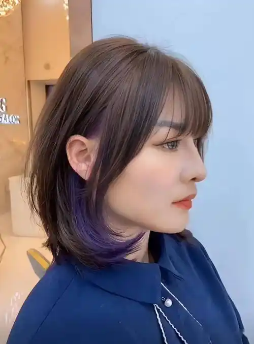 2023夏天超火的"挂耳染短发"_发型_中国_形象