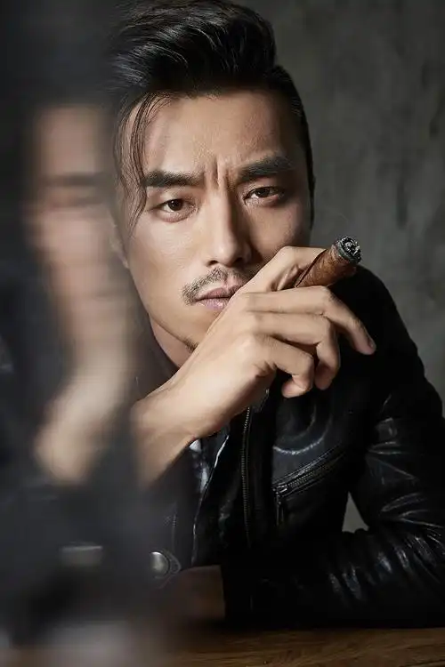 武强《绣春刀2》热映 "光速反派"写真霸气外露