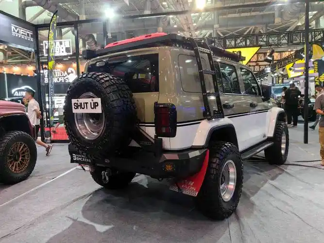 直击gt show改装车展诸多suv车型,话不多说,上图欣赏.