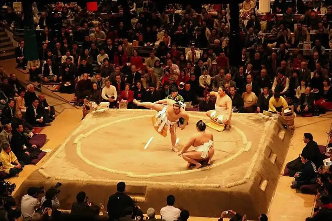 相扑力士在日本地位有多高,你绝对想不到!_比赛_体重_身高