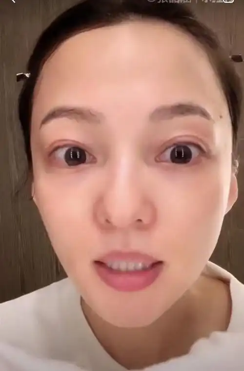 张韶涵卸完妆比妆前还美37岁脸嫩得能掐出水她到底怎么做到的