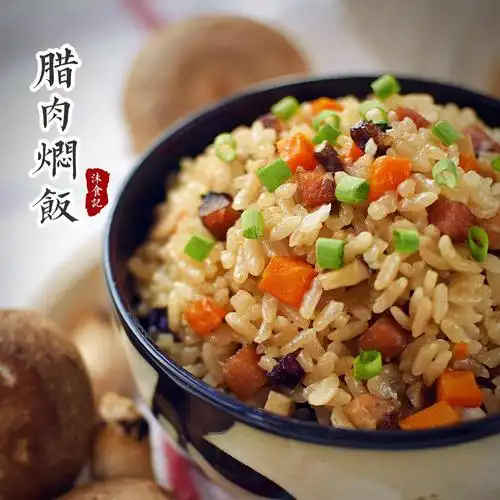8种好吃到爆棚的焖饭做法,一锅搞定一餐,上班必备!