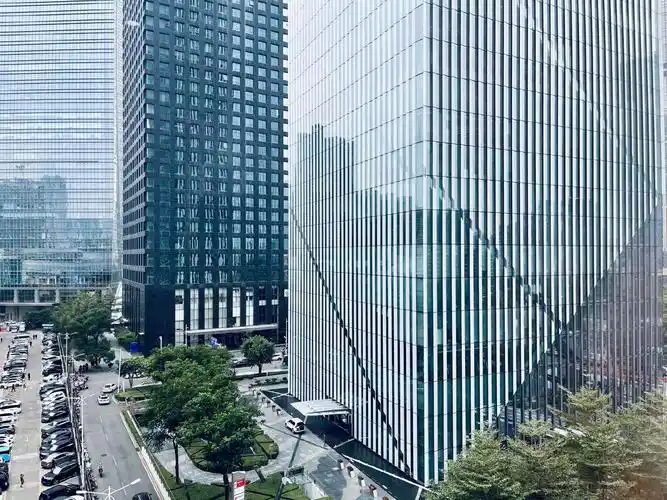 【11图】珠江新城 富力盈隆广场 小面积200平方 精装带家具拎包办公