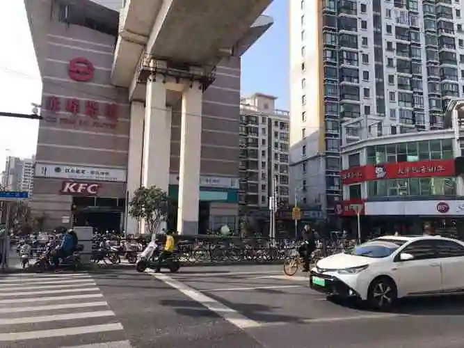 莫泰酒店(上海虹口足球场赤峰路地铁站店)-"没有任何原因,就是想住