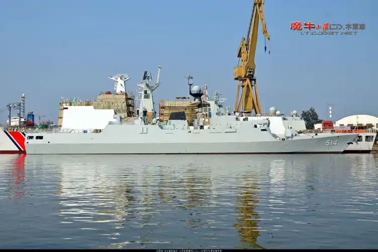 168舰回厂 疑似升级改装