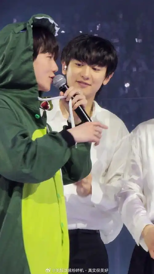 金钟仁吴世勋去了exo粉丝见面会