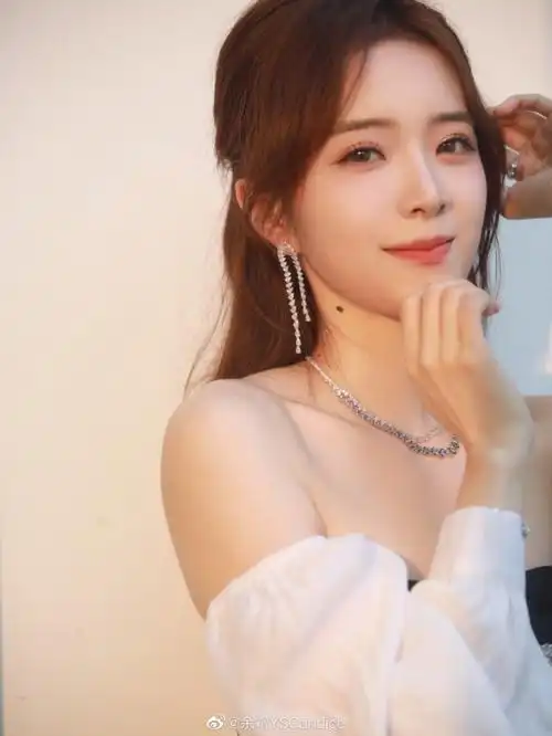 余霜晒照我会在夏日去见你