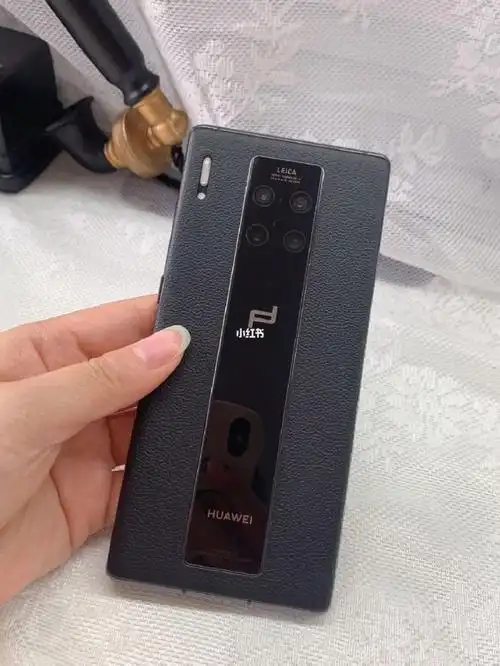 华为mate 30保时捷