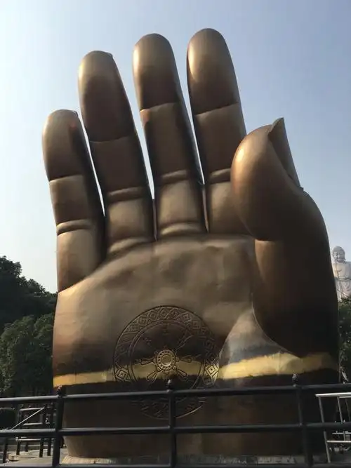 【携程攻略】灵山景区天下第一掌景点,天下第一掌位于佛手广场行道的