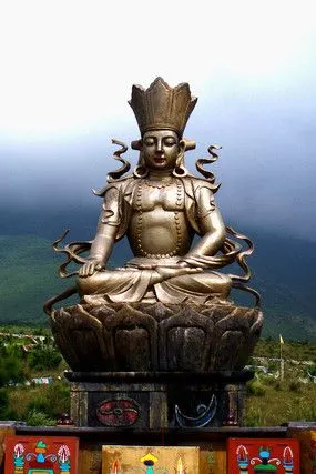 东巴人最敬仰的至尊神像