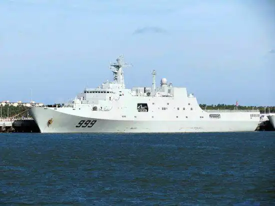 海军南海舰队某登陆舰支队新型船坞登陆舰"井冈山"舰
