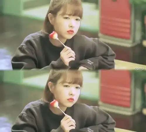 也换成了短发造型好看的飞起~刚过耳垂的短发随风飘起和塘主约会时,这