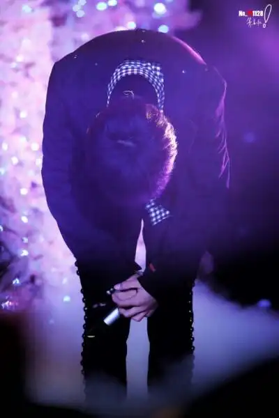 鞠躬 感谢表情包