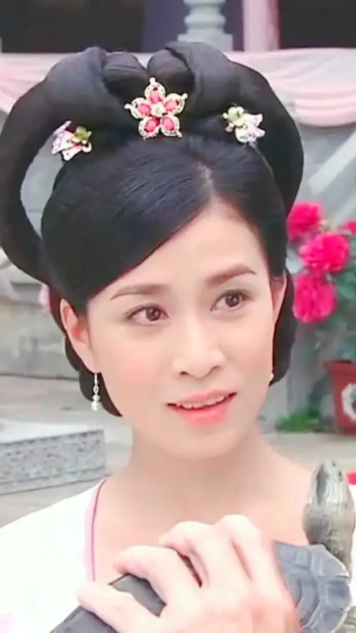 香港美女佘诗曼 "古装女神 "佘诗曼-娱乐视频-搜狐视频