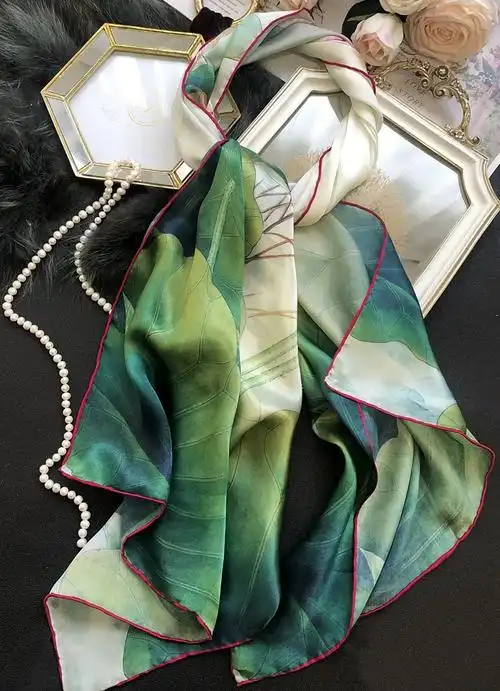 真丝丝巾女百搭桑蚕丝围巾长款中年妈妈披肩春秋荷花高档礼盒装